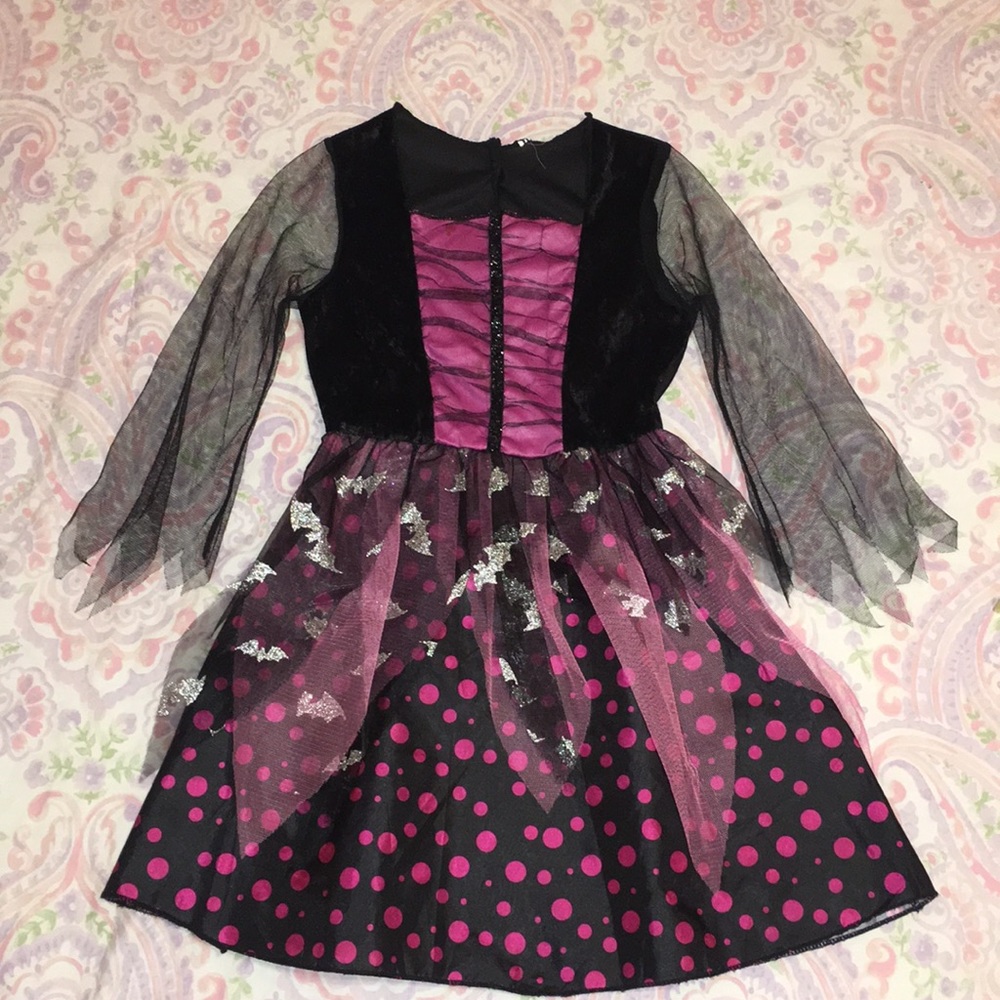 Lil’ witch Halloween costume